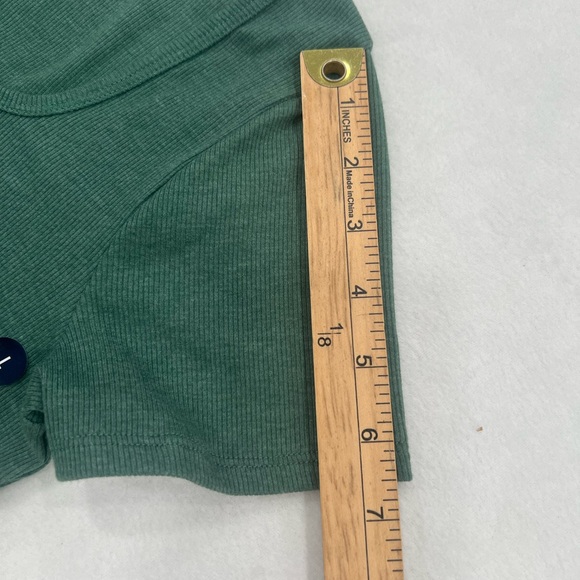 Hollister Ribbed Square Neck Cropped Top Green Size L Stretch Tee Fitted Women’s - Picture 8 of 10